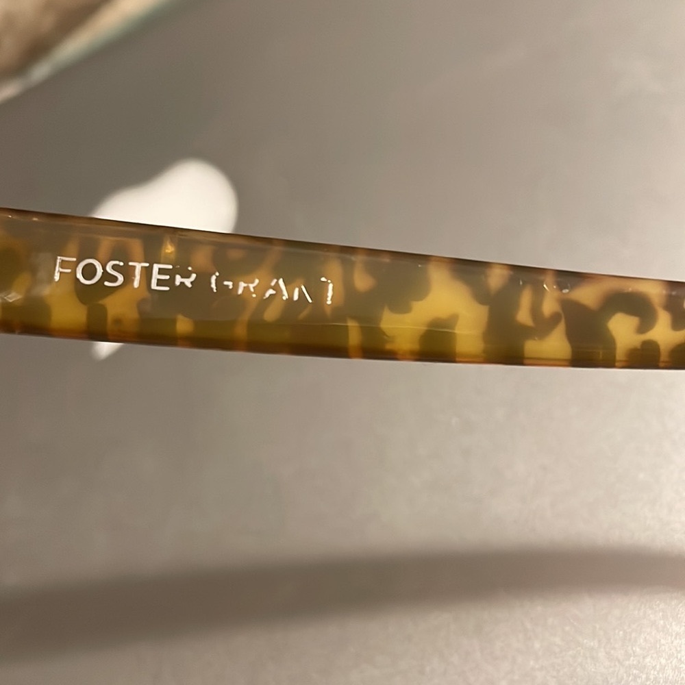 FOSTER GRANT Sunglasses - Picture 6 of 9